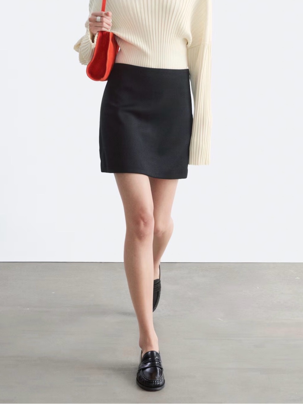 & Other Stories Mini Skirt Size 0 NWT Black